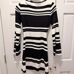 Commense 60’s inspired Black and White Long Sleeve Dress
